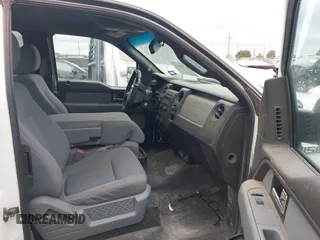 2014 Ford F-150 XL z VIN 1FTFX1EF0EKD45971, wystawiony jako IAAI lot #41952029 z przebiegiem 168 634 mil mil oraz . Historia ofert i sprzedaży dostępna na DreamBid. Obrazek 5.