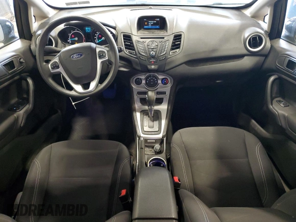 2018 Ford Fiesta SE z VIN 3FADP4BJ9JM114755, wystawiony jako Copart lot #58385855 z przebiegiem 42 173 mil mil oraz Szkody całkowita. Historia ofert i sprzedaży dostępna na DreamBid. Obrazek 8.
