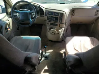 1998 GMC Safari with VIN 1GKEL19W6WB525088, listed as a Copart auction lot 67982664 with 163,182 mi miles and Salvage Title. Bid and sale history available at carsss.com. Image 8.