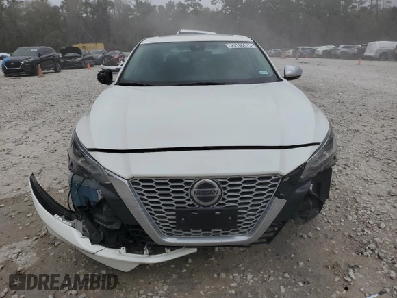 2019 Nissan Altima SV z VIN 1N4BL4DV1KN312305, wystawiony jako Copart lot #49106675 z przebiegiem 66 033 mil mil oraz Czysty tytuł • Clean title. Historia ofert i sprzedaży dostępna na DreamBid. Obrazek 5.