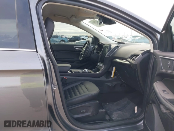 2024 Ford Edge SEL with VIN 2FMPK4J92RBA91292, listed as a IAAI auction lot 41416130 with 997 mi miles. Bid and sale history available at carsss.com. Image 5.