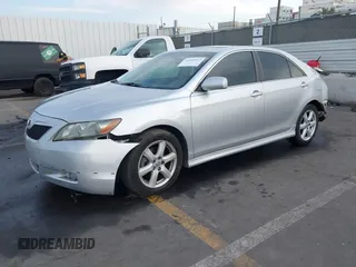 2008 Toyota Camry LE with VIN 4T1BK46K98U066890, listed as a IAAI auction lot 41445522 with 137,236 mi miles. Bid and sale history available at carsss.com. Image 2.
