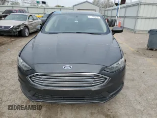 2017 Ford Fusion SE z VIN 3FA6P0H76HR137923, wystawiony jako Copart lot #51309045 z przebiegiem 171 056 mil mil oraz Szkoda całkowita • Salvage title. Historia ofert i sprzedaży dostępna na DreamBid. Obrazek 5.