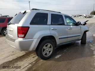 2007 Jeep Grand Cherokee Laredo with VIN 1J8GS48KX7C516292, listed as a Copart auction lot 44471324 with 0 mi miles and Non Repairable. Bid and sale history available at carsss.com. Image 3.