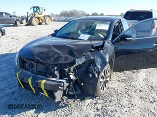 2018 Nissan Altima SV with VIN 1N4AL3AP8JC225474, listed as a IAAI auction lot 40877199 with 41,923 mi miles and . Bid and sale history available at carsss.com. Image 6.