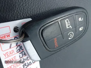 2015 Jeep Cherokee Trailhawk with VIN 1C4PJMBS5FW647601, listed as a IAAI auction lot 42437734 with 170,640 mi miles and . Bid and sale history available at DreamBid. Image 11.