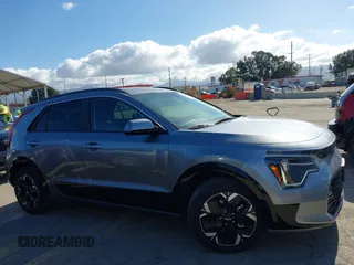 2024 Kia Niro Wind with VIN KNDCR3L11R5122388, listed as a IAAI auction lot 42261311 with 32,475 mi miles and . Bid and sale history available at DreamBid. Image 13.