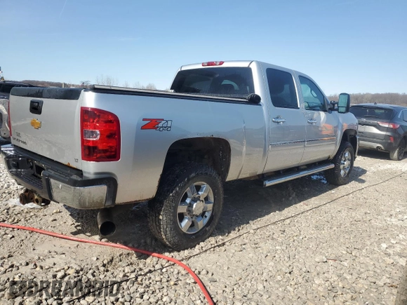 2013 Chevrolet Silverado 3500HD LT with VIN 1GC4K0C85DF242640, listed as a Copart auction lot 48060235 with 285,530 mi miles and Clean Title. Bid and sale history available at carsss.com. Image 3.