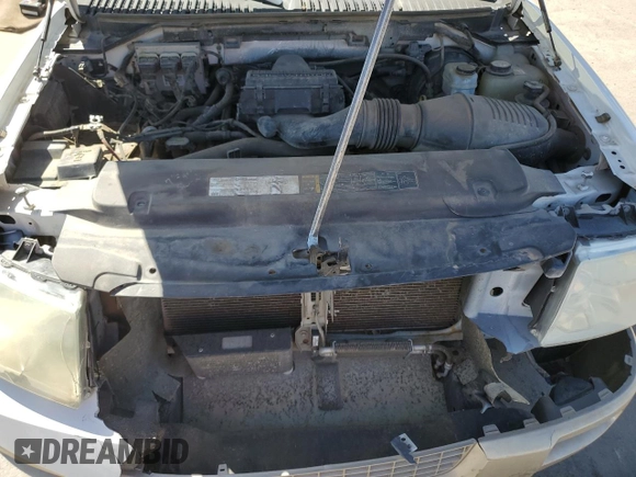 2006 Ford Expedition Eddie Bauer with VIN 1FMFU185X6LB00372, listed as a Copart auction lot 50323385 with 208,233 mi miles and Salvage title. Bid and sale history available at DreamBid. Image 12.