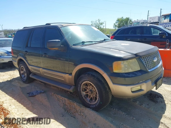 2003 Ford Expedition Eddie Bauer with VIN 1FMFU17L93LC55300, listed as a IAAI auction lot 41732837 with 186,949 mi miles. Bid and sale history available at carsss.com. Image 1.