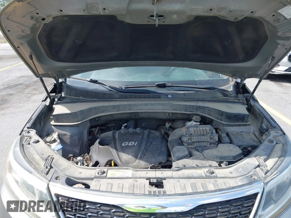 2014 Kia Sorento LX with VIN 5XYKT3A60EG486699, listed as a IAAI auction lot 42143270 with 127,190 mi miles and . Bid and sale history available at DreamBid. Image 10.