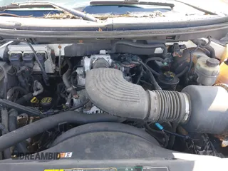 2004 Ford F-150 STX с VIN 1FTRX14W74NC09767, выставлен на аукционе IAAI как лот 42217474 с пробегом 153 606 миль миль и . История ставок и продаж доступна на DreamBid. Изображение 10.