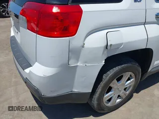 2015 GMC Terrain SLT z VIN 2GKALSEK6F6215579, wystawiony jako IAAI lot #42268206 z przebiegiem 44 707 mil mil oraz . Historia ofert i sprzedaży dostępna na DreamBid. Obrazek 17.