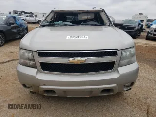 2008 Chevrolet Suburban 3LT z VIN 3GNFC160X8G198938, wystawiony jako Copart lot #83421604 z przebiegiem Nie podano mil oraz Szkoda całkowita • Salvage title. Historia ofert i sprzedaży dostępna na DreamBid. Obrazek 5.