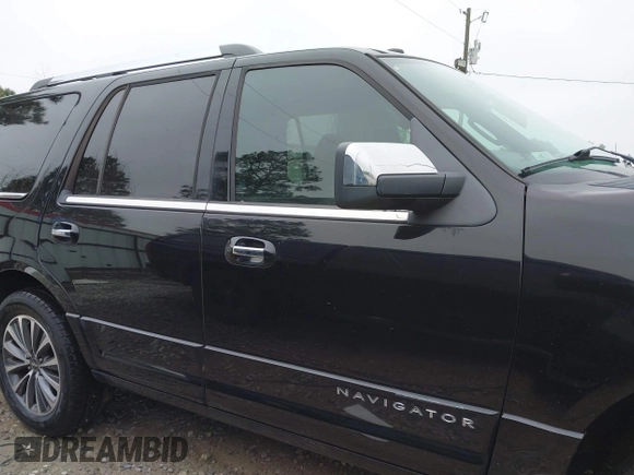 2017 Lincoln Navigator Select z VIN 5LMJJ2HT6HEL01424, wystawiony jako IAAI lot #41908737 z przebiegiem 87 287 mil mil oraz . Historia ofert i sprzedaży dostępna na DreamBid. Obrazek 14.