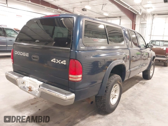 2000 Dodge Dakota Sport with VIN 1B7GG2AN6YS636308, listed as a IAAI auction lot 42405180 with 171,266 mi miles and . Bid and sale history available at DreamBid. Image 4.