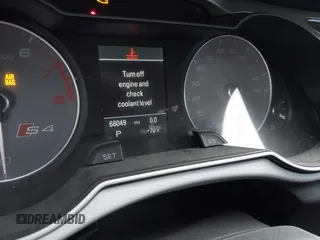 2016 Audi S4 Premium Plus z VIN WAUBGAFL4GA002704, wystawiony jako IAAI lot #41852967 z przebiegiem 68 049 mil mil oraz . Historia ofert i sprzedaży dostępna na DreamBid. Obrazek 7.