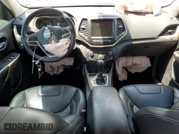 2017 Jeep Cherokee Limited with VIN 1C4PJLDB2HD214694, listed as a Copart auction lot 58912575 with 152,987 mi miles and Clean title. Bid and sale history available at DreamBid. Image 8.