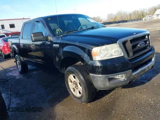 2004 Ford F-150 XLT with VIN 1FTPW14574KC88182, listed as a IAAI auction lot 41864915 with 189,626 mi miles. Bid and sale history available at carsss.com. Image 1.