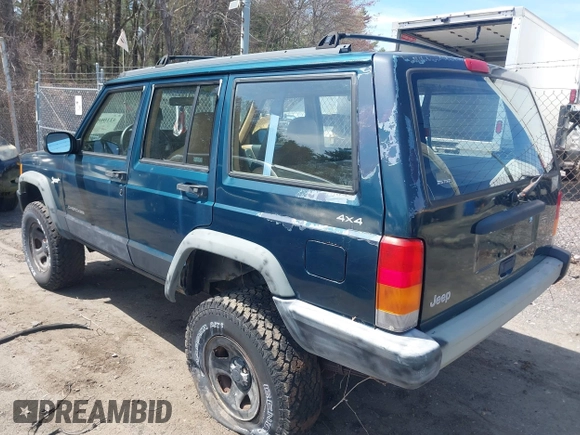 1998 Jeep Cherokee Sport with VIN 1J4FJ68S6WL151698, listed as a IAAI auction lot 42100846 with 239,466 mi miles. Bid and sale history available at carsss.com. Image 3.