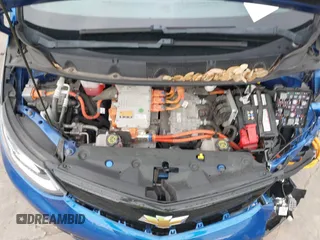 2017 Chevrolet Bolt EV LT z VIN 1G1FW6S09H4177071, wystawiony jako IAAI lot #42163824 z przebiegiem 65 327 mil mil oraz . Historia ofert i sprzedaży dostępna na DreamBid. Obrazek 10.