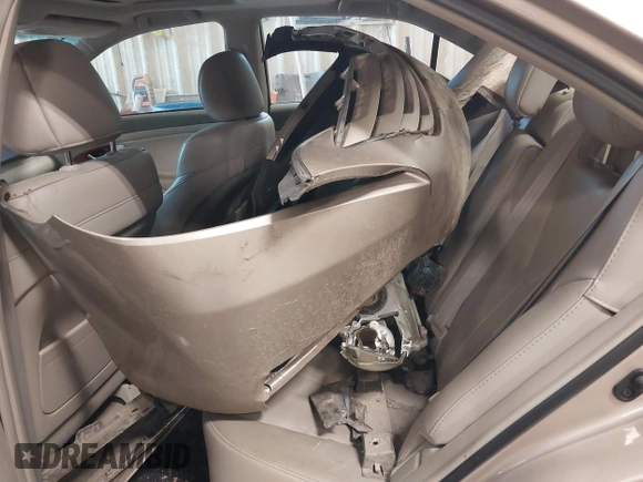 2009 Toyota Camry with VIN 4T4BE46K09R069420, listed as a IAAI auction lot 40201083 with 207,493 mi miles and . Bid and sale history available at DreamBid. Image 12.