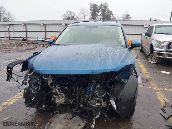 2019 Volkswagen Tiguan S with VIN 3VV1B7AX6KM075919, listed as a IAAI auction lot 41390124 with 42,745 mi miles. Bid and sale history available at carsss.com. Image 12.