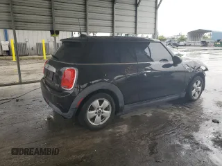 2015 MINI Hardtop z VIN WMWXM5C58F3A59800, wystawiony jako Copart lot #58853635 z przebiegiem 89 388 mil mil oraz Szkoda całkowita • Salvage title. Historia ofert i sprzedaży dostępna na DreamBid. Obrazek 3.