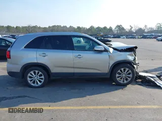 2015 Kia Sorento EX with VIN 5XYKU4A73FG627715, listed as a IAAI auction lot 41474300 with 51,940 mi miles. Bid and sale history available at carsss.com. Image 12.