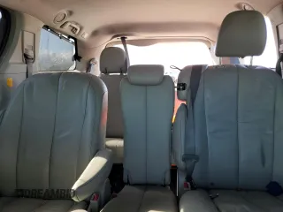 2011 Toyota Sienna XLE AAS with VIN 5TDYK3DC3BS036574, listed as a Copart auction lot 47177365 with 138,161 mi miles and Salvage Title. Bid and sale history available at carsss.com. Image 10.