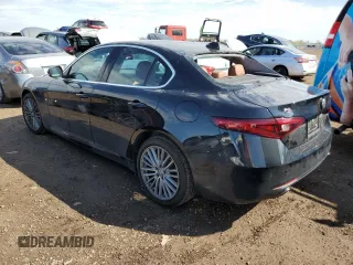2018 Alfa Romeo Giulia Ti Lusso z VIN ZARFAEEN3J7570422, wystawiony jako Copart lot #53567845 z przebiegiem 27 932 mil mil oraz Szkoda całkowita • Salvage title. Historia ofert i sprzedaży dostępna na DreamBid. Obrazek 2.