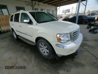 2007 Chrysler Aspen Limited z VIN 1A8HW582X7F523501, wystawiony jako Copart lot #54891835 z przebiegiem 204 099 mil mil oraz Szkoda całkowita • Salvage title. Historia ofert i sprzedaży dostępna na DreamBid. Obrazek 14.