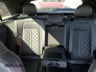 2021 Audi SQ8 Premium Plus z VIN WA1AWBF19MD002837, wystawiony jako Copart lot #46600055 z przebiegiem 98 818 mil mil oraz Czysty tytuł • Clean title. Historia ofert i sprzedaży dostępna na DreamBid. Obrazek 10.