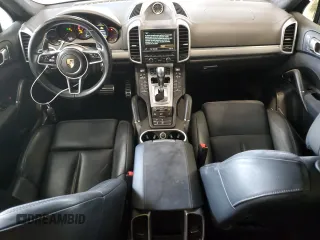 2016 Porsche Cayenne GTS с VIN WP1AD2A2XGLA80001, выставлен на аукционе Copart как лот 56706455 с пробегом 71 816 миль миль и Списание • Salvage title. История ставок и продаж доступна на DreamBid. Изображение 8.