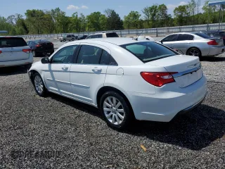 2013 Chrysler 200 Touring with VIN 1C3CCBBB8DN635916, listed as a Copart auction lot 52028325 with 193,600 mi miles and Salvage Title. Bid and sale history available at carsss.com. Image 2.