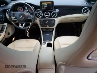 2015 Mercedes-Benz CLA 250 z VIN WDDSJ4GB3FN191273, wystawiony jako Copart lot #82372574 z przebiegiem 81 603 mil mil oraz Szkody całkowita. Historia ofert i sprzedaży dostępna na DreamBid. Obrazek 8.