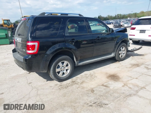 2010 Ford Escape Limited z VIN 1FMCU0EG6AKC04990, wystawiony jako IAAI lot #42206601 z przebiegiem 139 400 mil mil oraz . Historia ofert i sprzedaży dostępna na DreamBid. Obrazek 4.