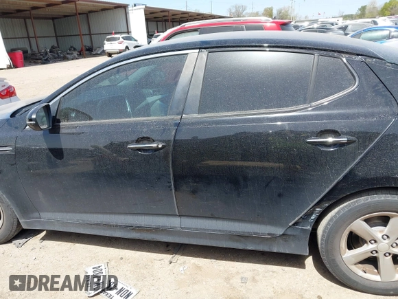 2015 Kia Optima LX z VIN 5XXGM4A75FG450983, wystawiony jako IAAI lot #41837815 z przebiegiem 95 187 mil mil oraz . Historia ofert i sprzedaży dostępna na DreamBid. Obrazek 14.
