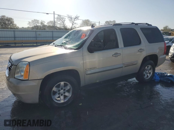 2007 GMC Yukon SLT with VIN 1GKFC13027R299200, listed as a Copart auction lot 74998744 with 301,803 mi miles and Salvage Title. Bid and sale history available at carsss.com. Image 1.