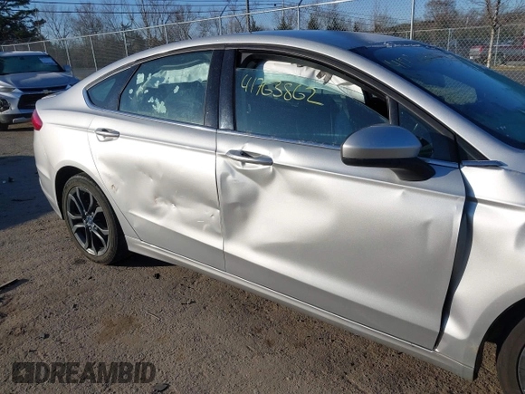 2018 Ford Fusion S with VIN 3FA6P0G73JR184463, listed as a IAAI auction lot 41763862 with 140,276 mi miles. Bid and sale history available at carsss.com. Image 6.