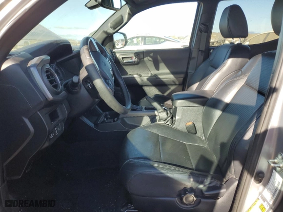 2019 Toyota Tacoma 4WD SR5 with VIN 3TMDZ5BN0KM078758, listed as a Copart auction lot 48088105 with 47,058 mi miles and Salvage Title. Bid and sale history available at carsss.com. Image 7.