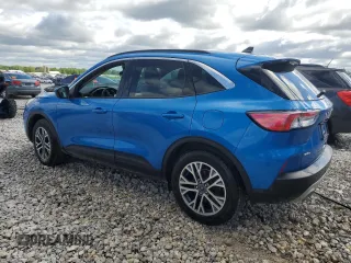 2020 Ford Escape SEL z VIN 1FMCU9H68LUB27229, wystawiony jako Copart lot #58032445 z przebiegiem 95 639 mil mil oraz Czysty tytuł • Clean title. Historia ofert i sprzedaży dostępna na DreamBid. Obrazek 2.