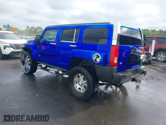 2006 Hummer H3 with VIN 5GTDN136568179177, listed as a IAAI auction lot 41950456 with 223,713 mi miles. Bid and sale history available at carsss.com. Image 3.