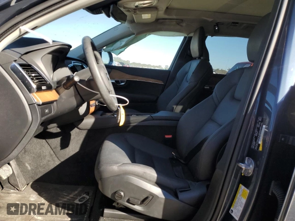 2024 Volvo XC90 Plus Bright Theme with VIN YV4L12PE6R1190219, listed as a Copart auction lot 81855084 with 14,401 mi miles and Non Repairable. Bid and sale history available at DreamBid. Image 7.