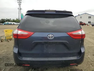 2018 Toyota Sienna LE Auto Access Seat with VIN 5TDKZ3DC1JS952847, listed as a Copart auction lot 62148985 with 98,950 mi miles and Salvage title. Bid and sale history available at DreamBid. Image 6.