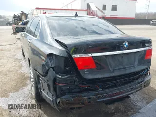2011 BMW 7 Series 750Li xDrive with VIN WBAKC8C52BC431668, listed as a IAAI auction lot 41623575 with 117,306 mi miles. Bid and sale history available at carsss.com. Image 6.