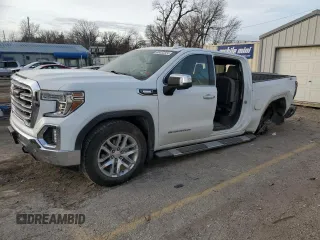2022 GMC Sierra 1500 Limited SLT with VIN 3GTU9DET8NG214769, listed as a Copart auction lot 85022324 with 39,819 mi miles and Salvage Title. Bid and sale history available at carsss.com. Image 1.