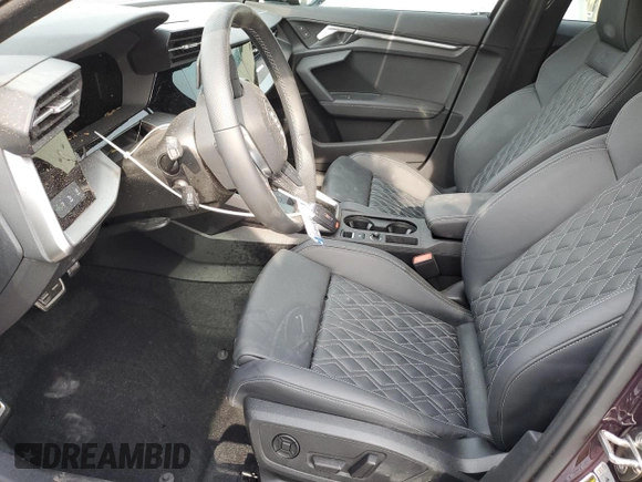2023 Audi S3 Prestige z VIN WAUJ3DGYXPA054762, wystawiony jako Copart lot #55529074 z przebiegiem 13 684 mil mil oraz Szkody całkowita. Historia ofert i sprzedaży dostępna na DreamBid. Obrazek 7.
