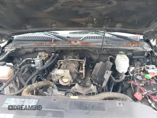2005 Chevrolet Suburban Z71 with VIN 3GNFK16Z75G270885, listed as a IAAI auction lot 41916525 with Not Provided miles and . Bid and sale history available at DreamBid. Image 10.