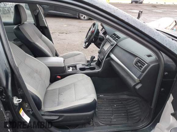 2015 Toyota Camry XLE with VIN 4T1BF1FK1FU087653, listed as a IAAI auction lot 41942940 with 180,274 mi miles. Bid and sale history available at carsss.com. Image 5.